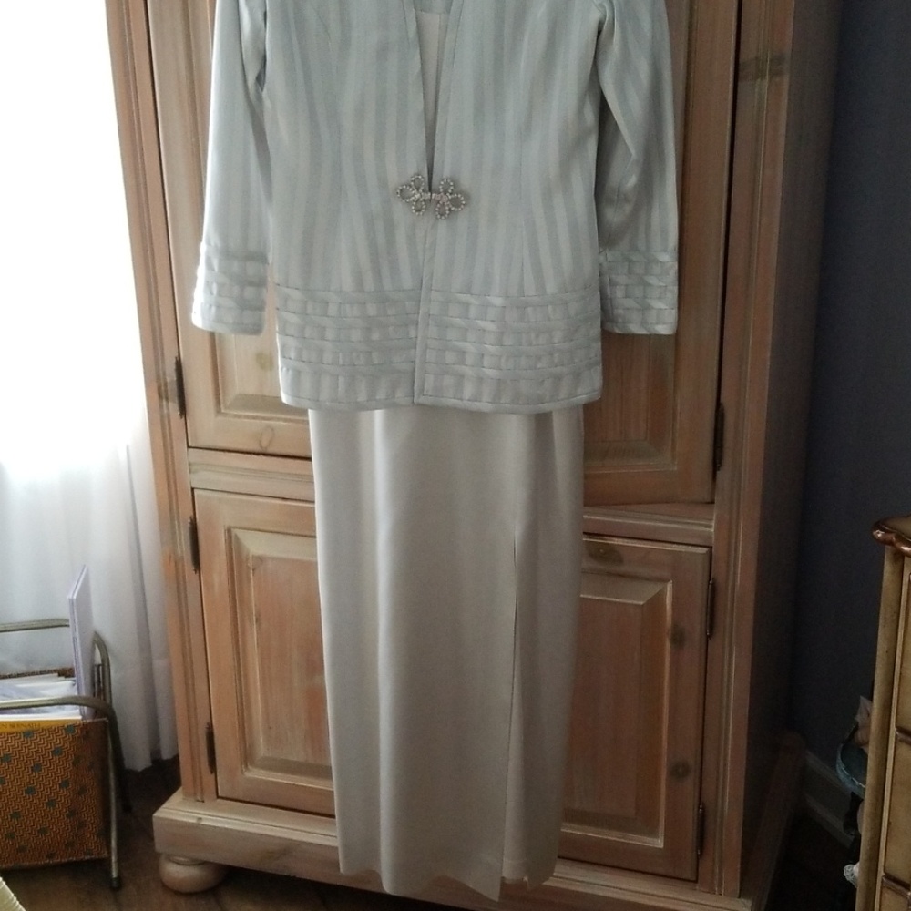 Karen Lawrence metalic silver gown